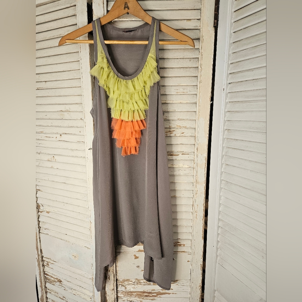 🎉 3 For $15 🎉 Twelve by Twelve silk tunic top with ruffle neckline M